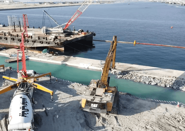 Dubai Customs Creek Quay Wall Construction at Mina Rashid - Dubai